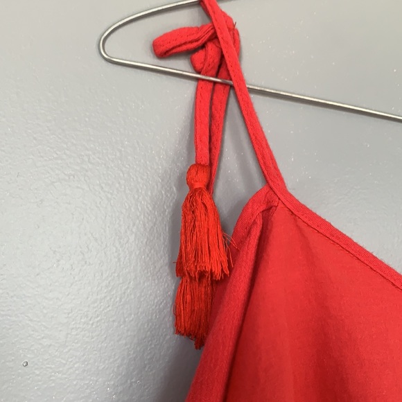 Red Floral Shoulder Top - Picture 5 of 6